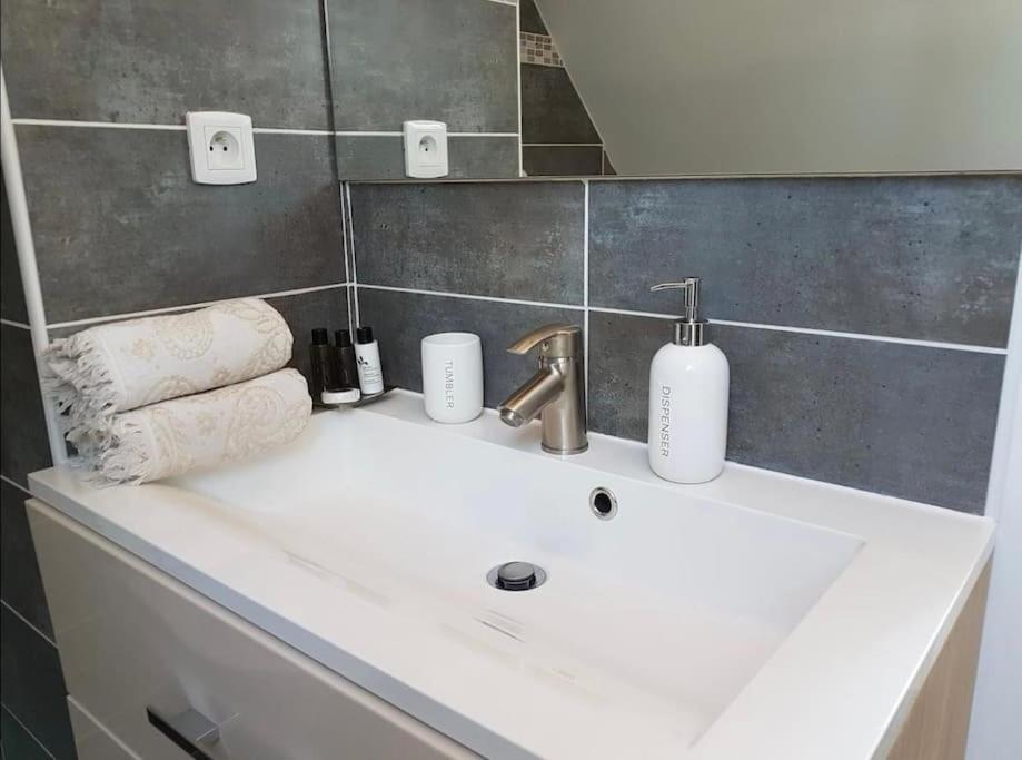 Appartement Adorable Petit Loft Clim Wifi Au Pied De La Cite à Sarlat Extérieur photo